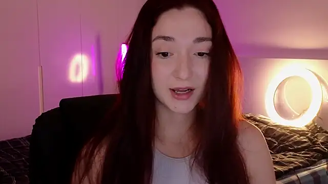 Snapshot of YasmineWest chatting on July 22, 2026, 9:12 am YasmineWest online show from July 22, 2026, 9:12 am