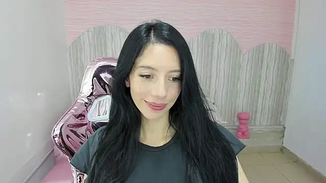 Snapshot of jess_1a chatting on December 18, 2024, 2:38 pm jess 1a online show from December 18, 2024, 2:38 pm