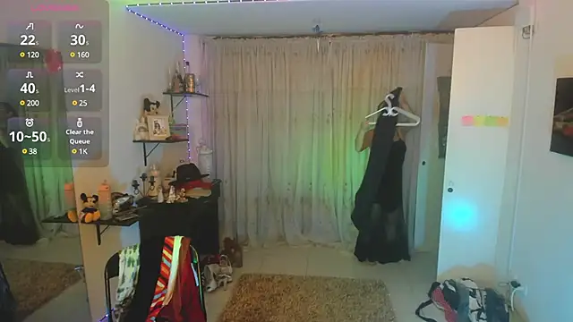 lollita 23  online show from February 14, 2025, 7:44 pm