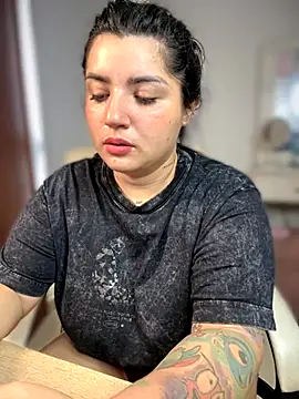 horny roomiess online show from September 18, 2025, 2:41 pm