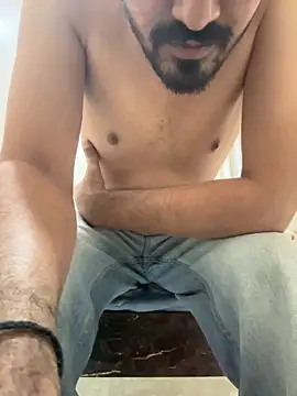 Snapshot of hornyguy271192 chatting on December 14, 2025, 12:21 pm hornyguy271192 online show from December 14, 2025, 12:21 pm