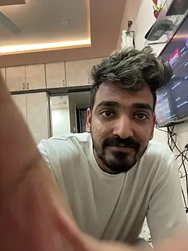 Snapshot of hornyguy271192 chatting on December 17, 2025, 4:35 pm hornyguy271192 online show from December 17, 2025, 4:35 pm