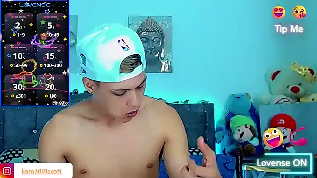 Snapshot of Liamscott_ chatting on November 20, 2025, 8:30 pm Liamscott online show from November 20, 2025, 8:30 pm