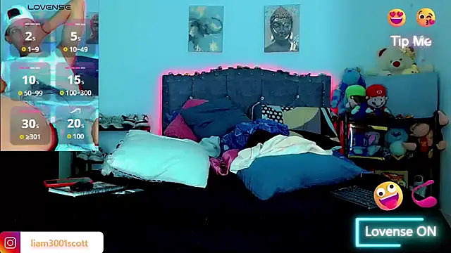 Snapshot of Liamscott_ chatting on November 24, 2025, 10:53 pm Liamscott online show from November 24, 2025, 10:53 pm