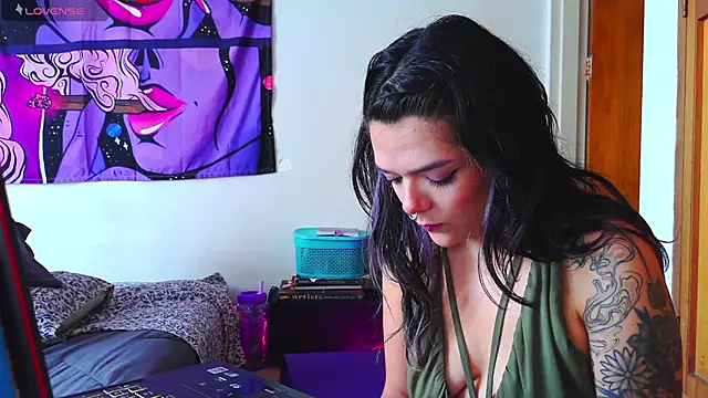 purple em69 online show from December 6, 2024, 2:17 pm