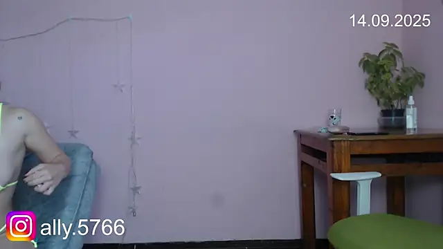 CoreAlejito online show from September 14, 2025, 10:09 pm