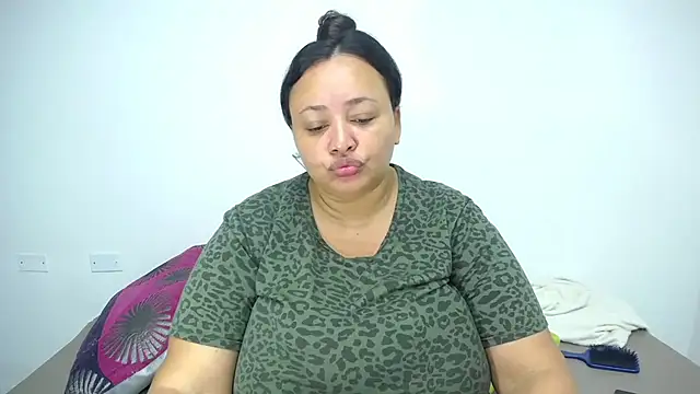 CrushOnMe  online show from January 17, 2026, 12:43 pm