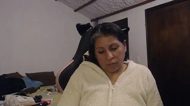 Snapshot of LucifernandaSw chatting on May 29, 2026, 8:56 am LucifernandaSw online show from May 29, 2026, 8:56 am