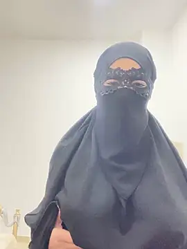 Snapshot of Hijabi_HotGirls chatting on February 16, 2025, 8:22 pm Hijabi HotGirls online show from February 16, 2025, 8:22 pm
