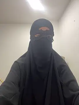 Snapshot of Hijabi_HotGirls chatting on March 2, 2025, 8:07 pm Hijabi HotGirls online show from March 2, 2025, 8:07 pm