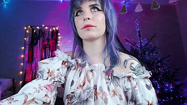 Snapshot of Unholy_Eva chatting on December 31, 2024, 2:19 am Unholy Eva online show from December 31, 2024, 2:19 am