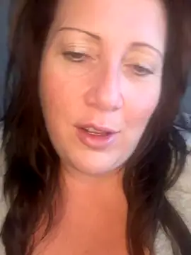 Snapshot of xsexycurvymilf chatting on December 5, 2024, 12:11 pm xsexycurvymilf online show from December 5, 2024, 12:11 pm