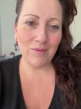 Snapshot of xsexycurvymilf chatting on January 31, 2025, 9:16 am xsexycurvymilf online show from January 31, 2025, 9:16 am