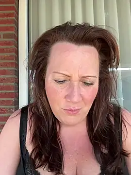 Snapshot of xsexycurvymilf chatting on March 7, 2025, 12:01 pm xsexycurvymilf online show from March 7, 2025, 12:01 pm