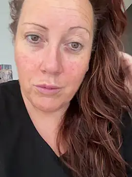 Snapshot of xsexycurvymilf chatting on January 14, 2026, 9:15 am xsexycurvymilf online show from January 14, 2026, 9:15 am