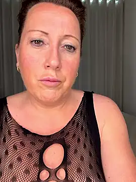 Snapshot of xsexycurvymilf chatting on March 23, 2026, 3:05 pm xsexycurvymilf online show from March 23, 2026, 3:05 pm