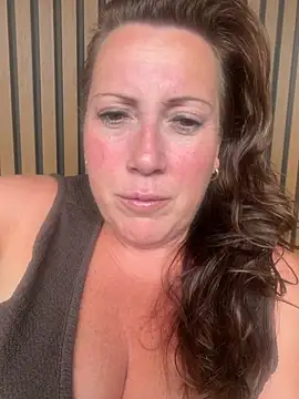 Snapshot of xsexycurvymilf chatting on July 13, 2026, 7:05 pm xsexycurvymilf online show from July 13, 2026, 7:05 pm