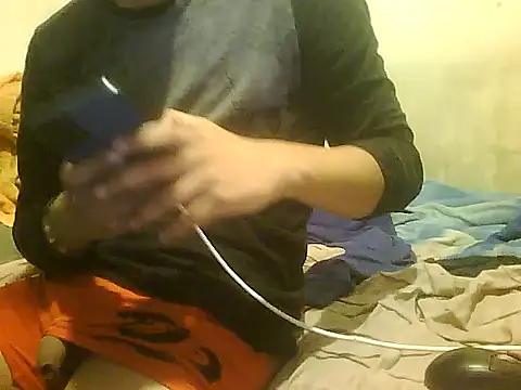 daniperalta online show from December 17, 2025, 5:02 am