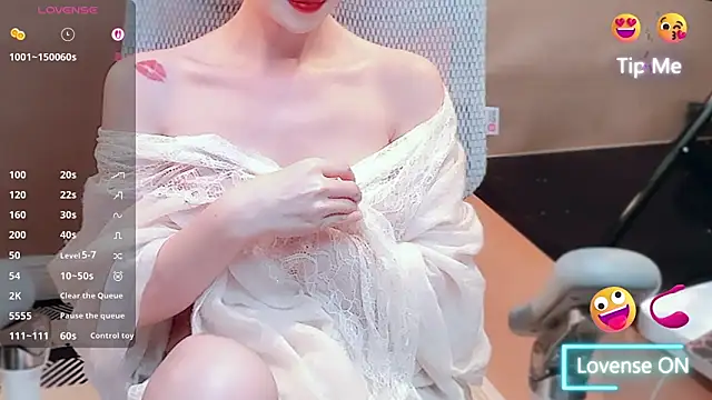 Snapshot of vyizh- chatting on June 18, 2026, 2:21 pm vyizh- online show from June 18, 2026, 2:21 pm