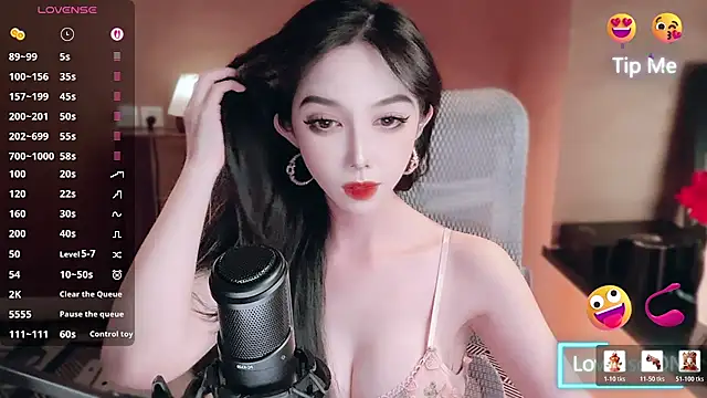 Snapshot of vyizh- chatting on June 22, 2026, 2:36 pm vyizh- online show from June 22, 2026, 2:36 pm