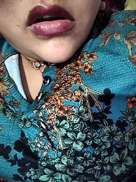  Redwine  online show from March 11, 2025, 5:46 pm