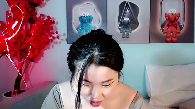 Snapshot of ichiben chatting on December 22, 2024, 4:39 am ichiben online show from December 22, 2024, 4:39 am