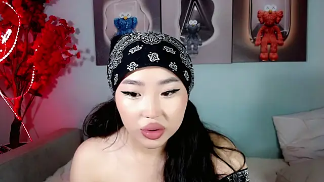 Snapshot of ichiben chatting on December 24, 2024, 9:39 am ichiben online show from December 24, 2024, 9:39 am