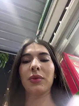 Coralinee 01 online show from February 23, 2026, 11:35 pm