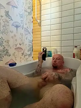 nicedicknicetats online show from October 4, 2025, 9:57 pm