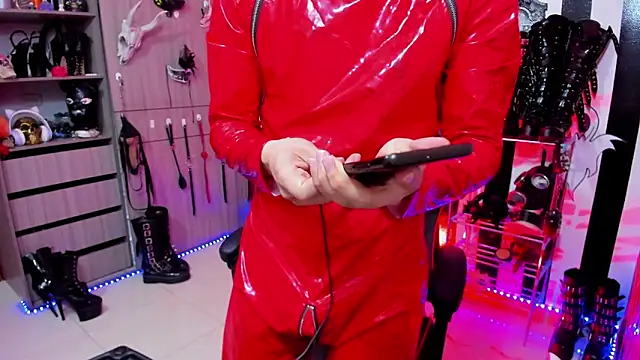 Snapshot of daven56 chatting on February 25, 2025, 1:28 pm daven56 online show from February 25, 2025, 1:28 pm