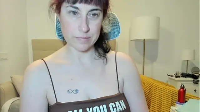 emmita69  online show from February 24, 2026, 11:14 pm