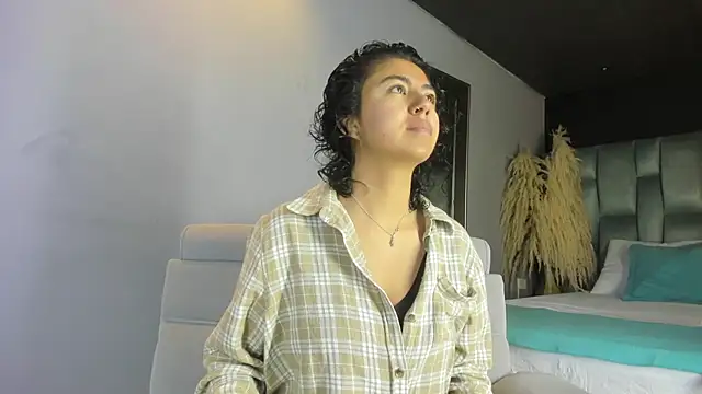 Snapshot of Amareto_ chatting on February 6, 2025, 11:10 am Amareto online show from February 6, 2025, 11:10 am