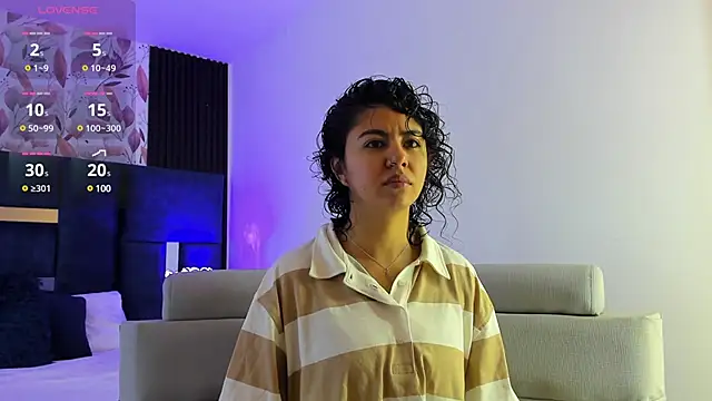 Snapshot of Amareto_ chatting on February 8, 2025, 11:01 am Amareto online show from February 8, 2025, 11:01 am