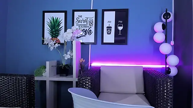 Snapshot of Amareto_ chatting on February 9, 2025, 11:14 am Amareto online show from February 9, 2025, 11:14 am