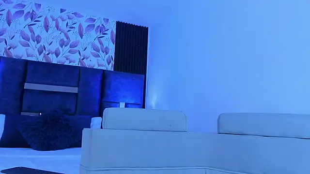 Snapshot of Amareto_ chatting on February 13, 2025, 11:28 am Amareto online show from February 13, 2025, 11:28 am