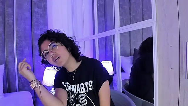 Snapshot of Amareto_ chatting on February 20, 2025, 2:46 pm Amareto online show from February 20, 2025, 2:46 pm