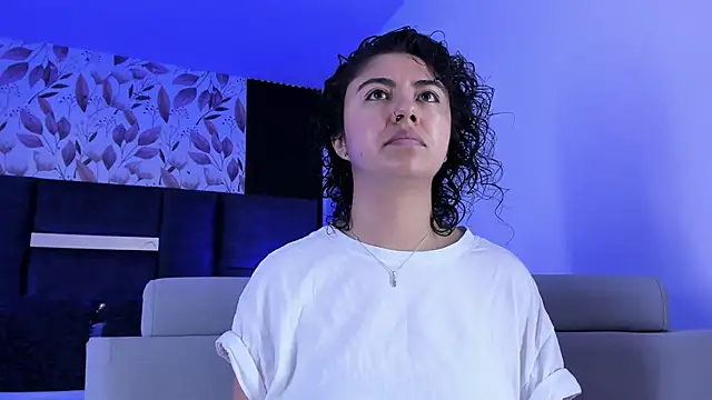 Snapshot of Amareto_ chatting on February 22, 2025, 10:29 am Amareto online show from February 22, 2025, 10:29 am