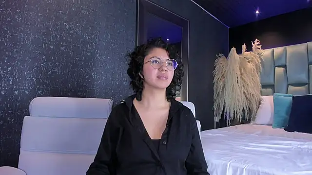 Snapshot of Amareto_ chatting on March 8, 2025, 3:45 pm Amareto online show from March 8, 2025, 3:45 pm