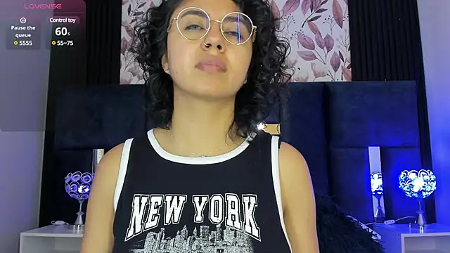 Snapshot of Amareto_ chatting on March 15, 2025, 4:43 pm Amareto online show from March 15, 2025, 4:43 pm