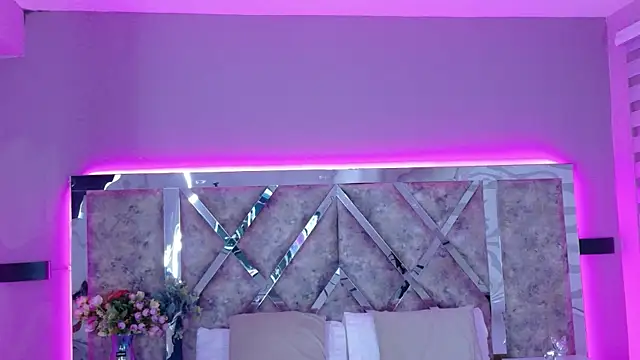 Snapshot of Amareto_ chatting on September 10, 2025, 11:32 am Amareto online show from September 10, 2025, 11:32 am