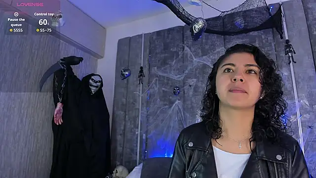 Snapshot of Amareto_ chatting on November 1, 2025, 11:45 am Amareto online show from November 1, 2025, 11:45 am