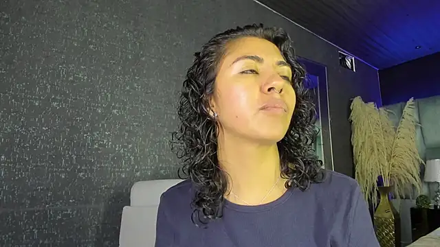 Snapshot of Amareto_ chatting on November 26, 2025, 10:38 am Amareto online show from November 26, 2025, 10:38 am