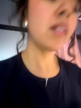 Snapshot of Amareto_ chatting on November 27, 2025, 12:13 am Amareto online show from November 27, 2025, 12:13 am