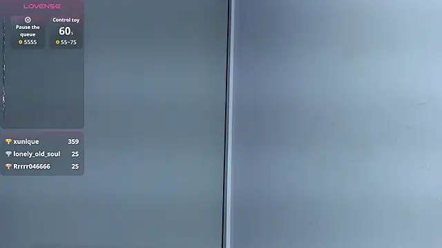 Snapshot of Amareto_ chatting on December 13, 2025, 7:53 pm Amareto online show from December 13, 2025, 7:53 pm