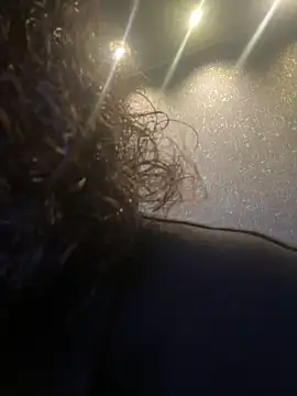 Snapshot of Amareto_ chatting on December 14, 2025, 12:10 pm Amareto online show from December 14, 2025, 12:10 pm