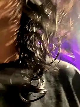 Snapshot of Amareto_ chatting on December 15, 2025, 11:14 am Amareto online show from December 15, 2025, 11:14 am