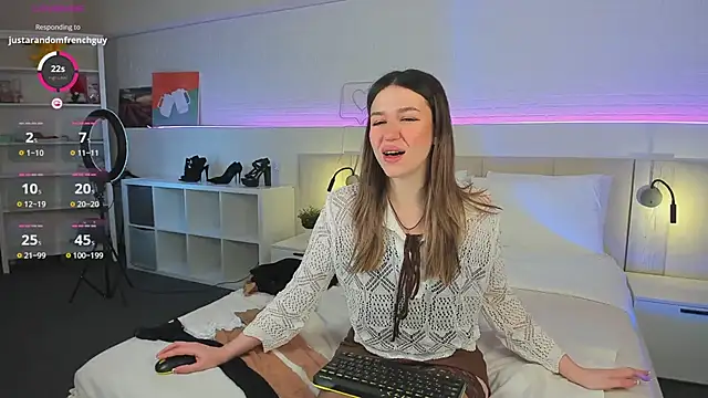 Snapshot of BelovedRuby chatting on January 20, 2025, 3:04 am BelovedRuby online show from January 20, 2025, 3:04 am