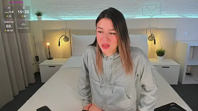 Snapshot of BelovedRuby chatting on February 1, 2025, 8:39 am BelovedRuby online show from February 1, 2025, 8:39 am