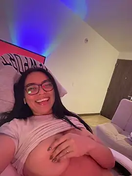 PetitLumiere online show from January 23, 2025, 5:56 am