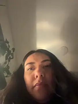 Snapshot of PetitLumiere chatting on February 3, 2026, 5:05 am PetitLumiere online show from February 3, 2026, 5:05 am